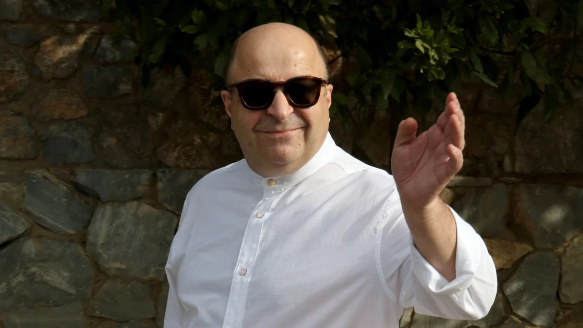 Μάρκος Σεφερλής: Η πραγματική καταγωγή, ο θάνατος που στιγμάτισε την οικογένειά του & οι δύο γάμοι - Ποιος είναι ο άντρας που ξεσήκωσε θύελλα αντιδράσεων