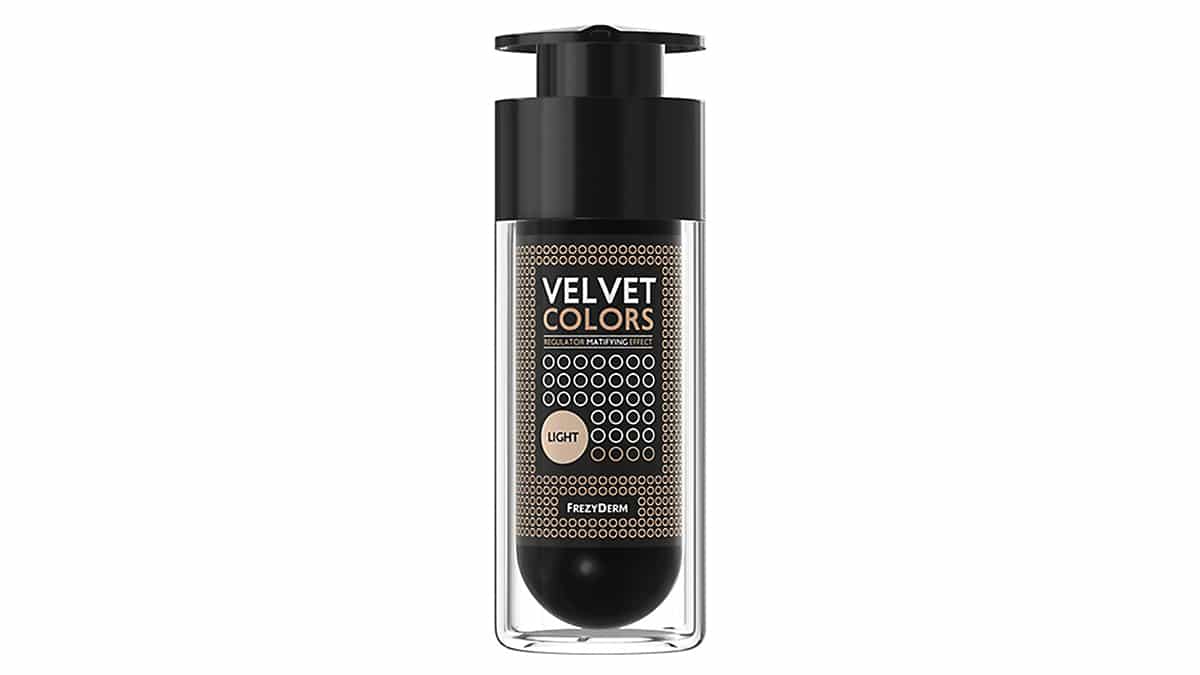 Υγρό make-up για ματ όψη, Velvet Colors Light, Frezyderm, €27,48 (στα Φαρμακεία)