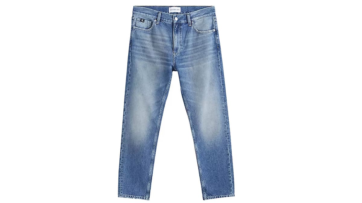 Τζιν Παντελόνι Calvin Klein, €123,90, Favela, www.favela.gr
