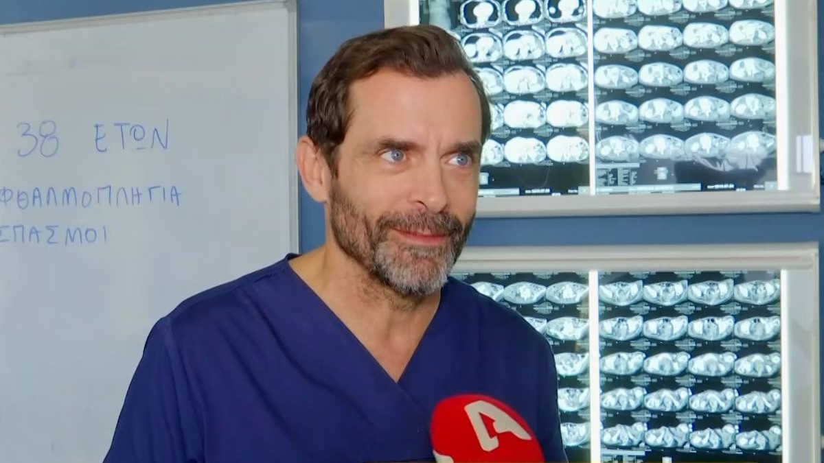 Κωνσταντίνος Μαρκουλάκης: «Δεν είμαι γιατρός, απλώς παίζω τον ρόλο!»