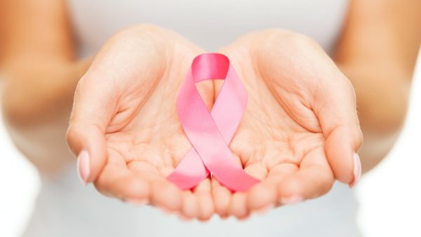 Κάτι Ξένο: Το πρόγραμμα της Euromedica για τον καρκίνο του μαστού