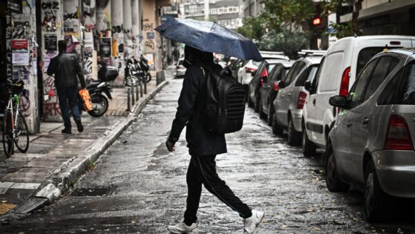 Βροχή στο δρόμο