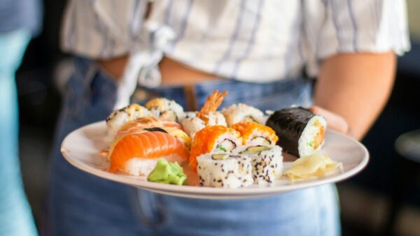 Ένα πιάτο sushi