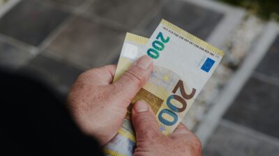 λεφτά