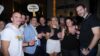 «Όλα κερασμένα από τον Μάκη που κέρδισε το Eurojackpot» - Τι έγινε το περασμένο Σάββατο σε τρία καταστήματα στην πλατεία Καρύτση και την πλατεία Μαβίλη (vid)