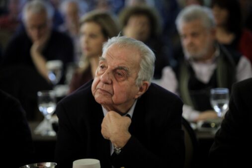Αλέκος Φλαμπουράρης
