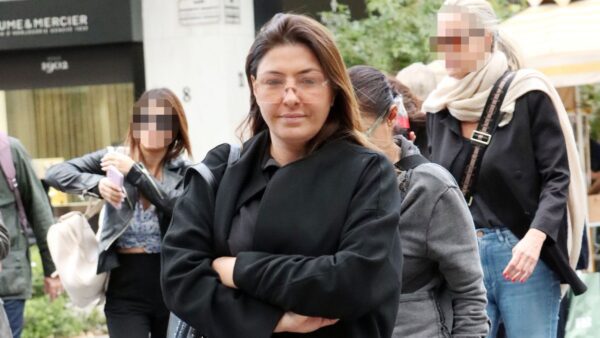 Παπαρίζου