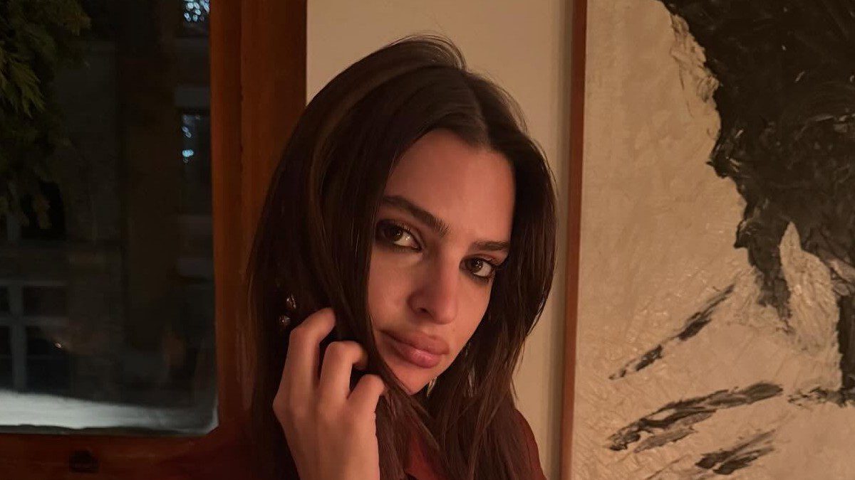 Emily Ratajkowski