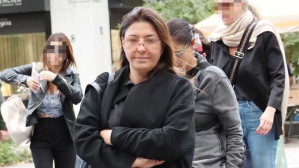 παπαρίζου